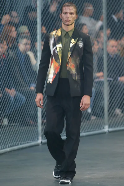 Look 6